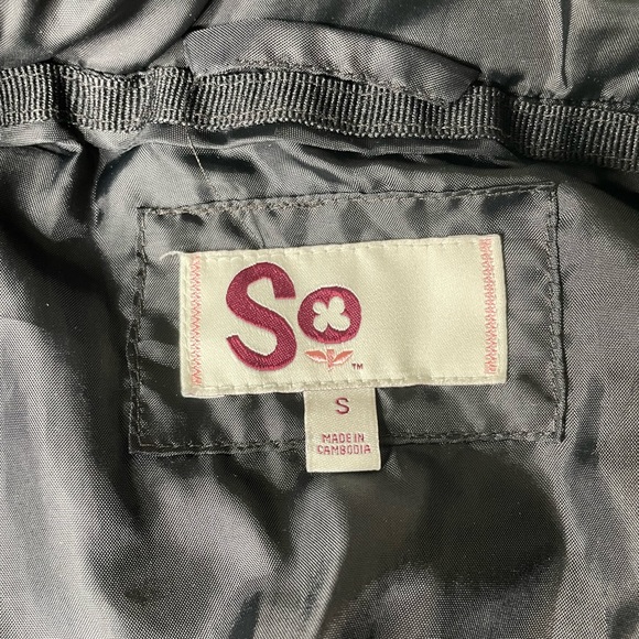 Vest - Picture 2 of 2